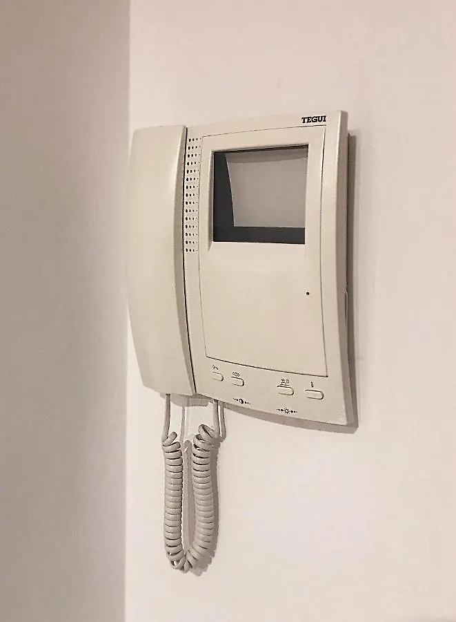 아파트 Two Bedroom Stylish Studio, 5 Minutes Walk From The Beach 료렛 드 마르